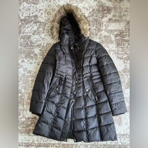 Women’s Size M Front Zipper Puffer Jacket faux fur hood
